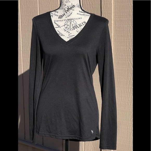 Danskin Now Tops - Danskin Now Semi Fitted long sleeve shirt
